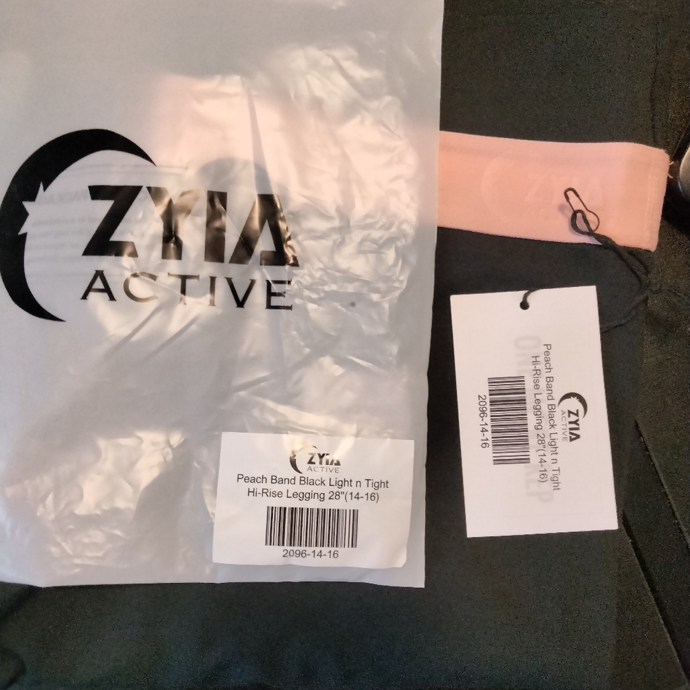 Zyia Peach Band Black Light n Tight
